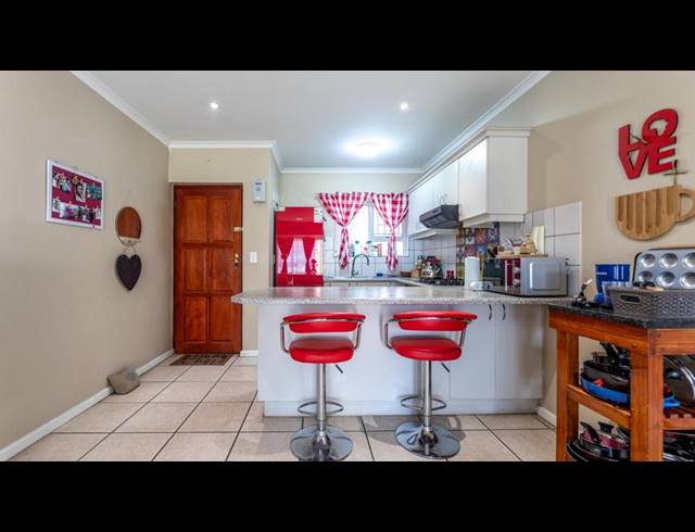 2 BEDROOM APARTMENT FOR SALE IN GLENLILLY